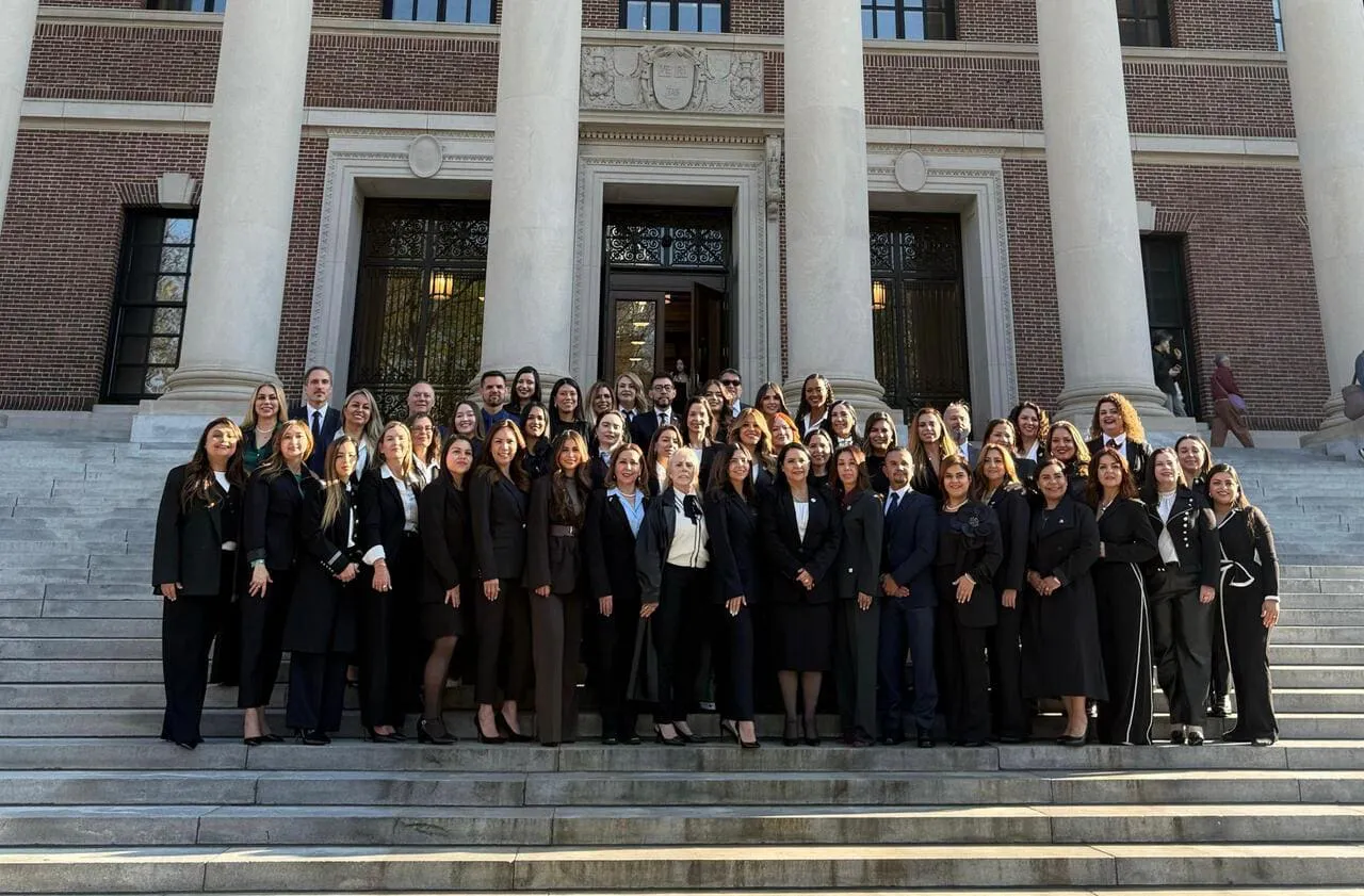 Liderazgo femenino latino en el Congreso de Mujeres Líderes 2025 en Harvard