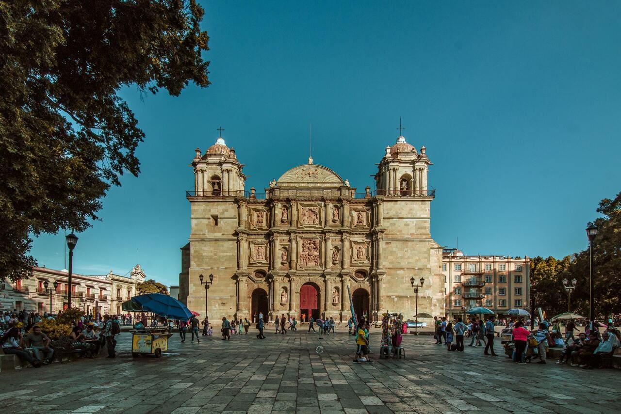 Explorando las Tradiciones de Semana Santa en México